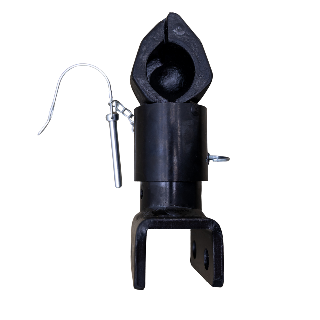 Couple sleeve lock for trailer