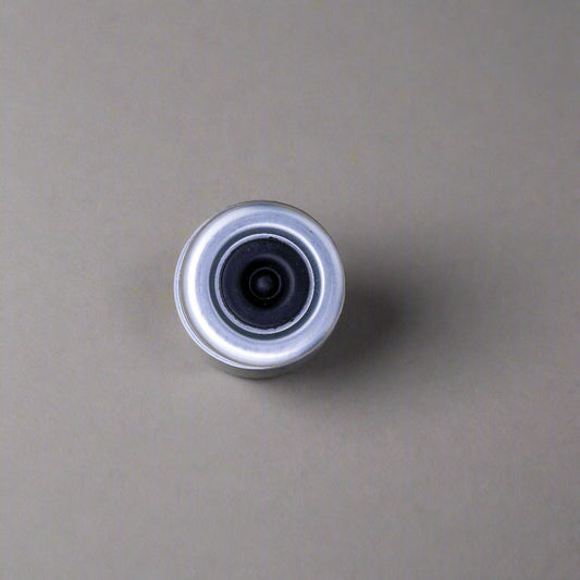 Dust cap for axle