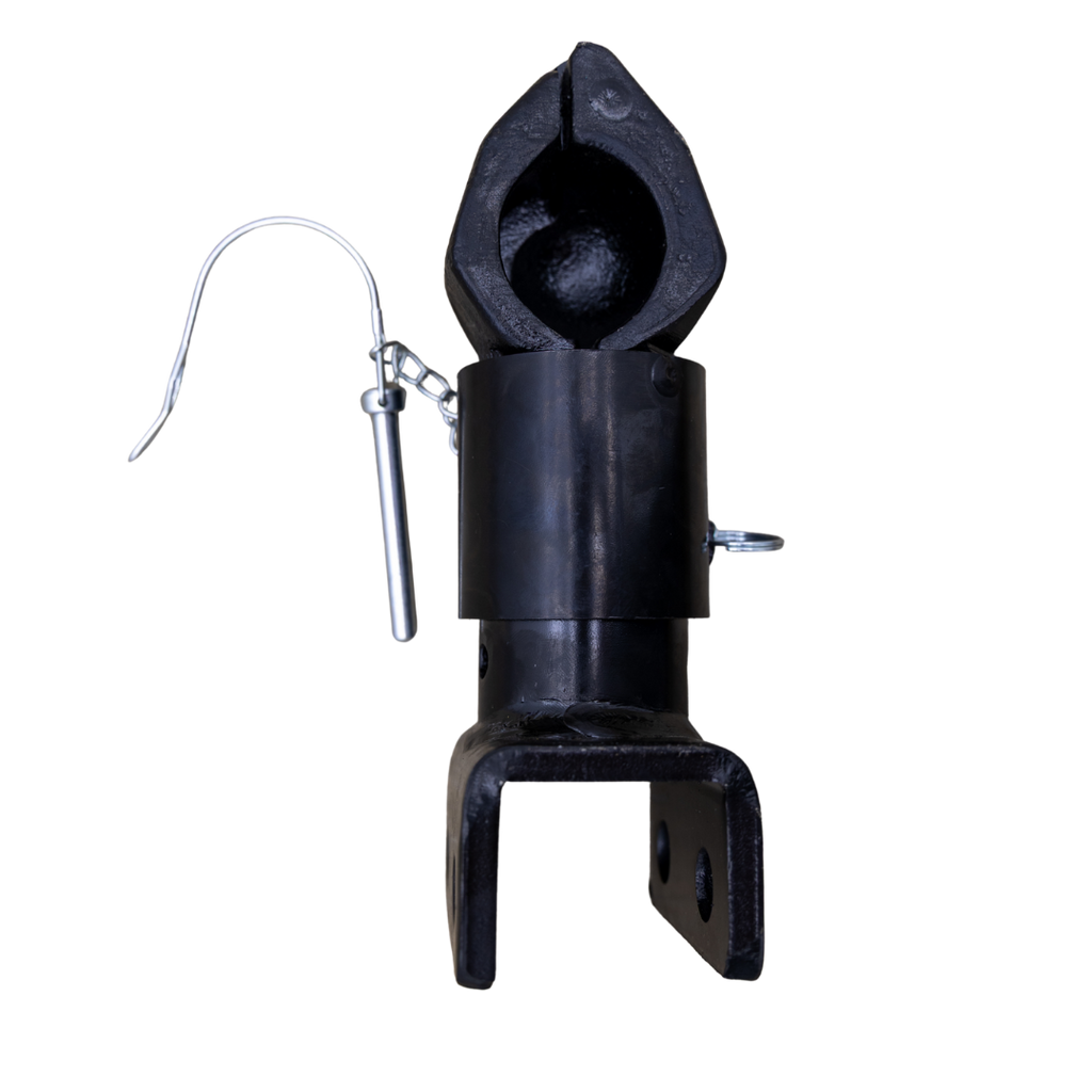 Couple sleeve lock for trailer